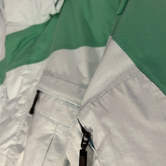 WOMENS BONFIRE SNOWBOARDING COMPANY SKI JACKET, SIZE SMALL - Picture 9 of 13